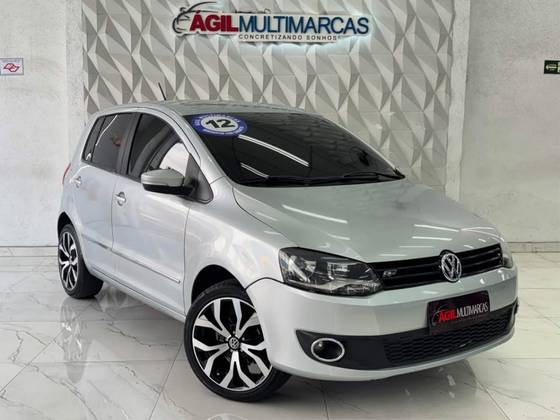 VOLKSWAGEN FOX 1.0 MI TREND 8V FLEX 4P MANUAL VOLKSWAGEN FOX 1.0 MI TREND 8V FLEX 4P MANUAL